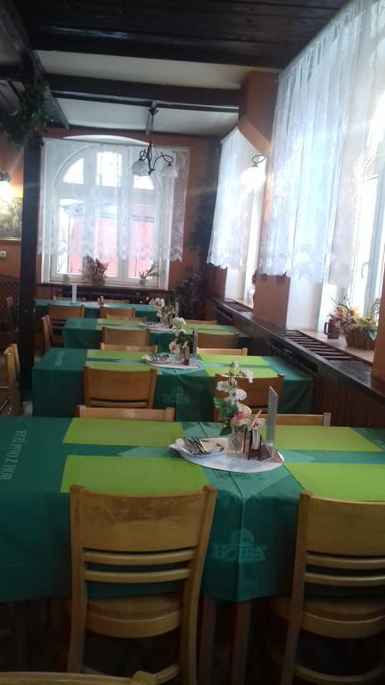 Penzion Uran Stráž pod Ralskem Esterno foto