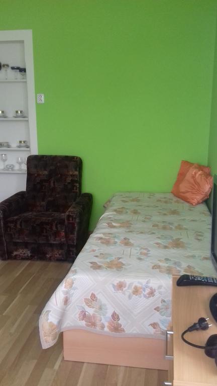 Penzion Uran Stráž pod Ralskem Esterno foto