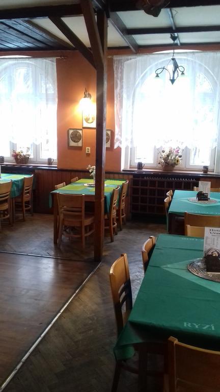 Penzion Uran Stráž pod Ralskem Esterno foto